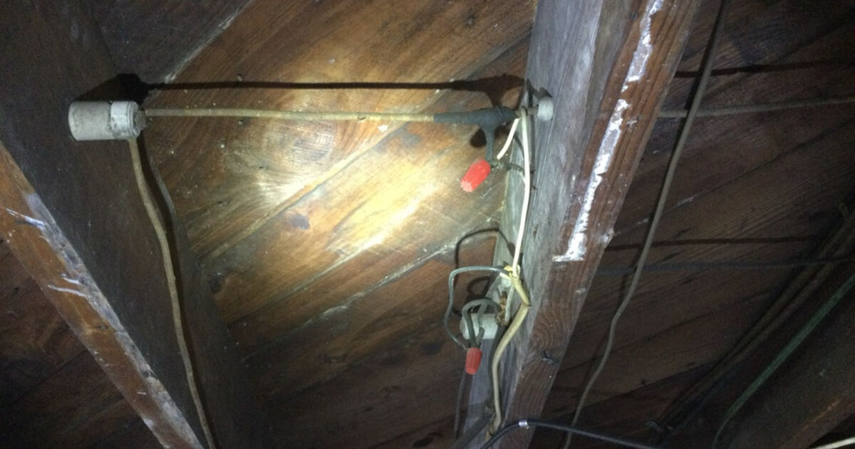 Knob and Tube Wiring: What Buyers of Older Homes Need to Know